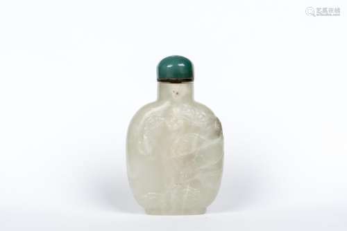 A GREEN JADE SNUFF BOTTLE