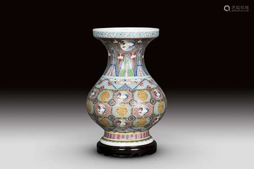 A FAMILLE ROSE PORCELAIN PIPA ZUN, QING YONGZHENG