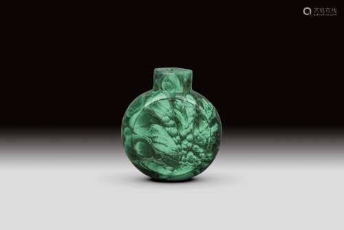 A MALACHITE SNUFF BOTTLE, QING DYNASTY