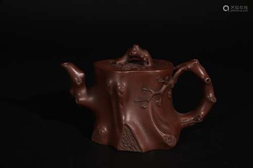 Chinese Yixing purple clay teapot