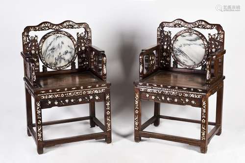 A PAIR OF MARBLE INLAID HONGMU CHAIRS