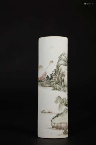 Chinese famille rose porcelain bige