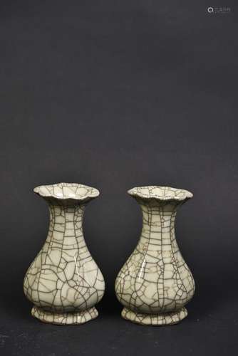 A PAIR OF PORCELAIN VASES