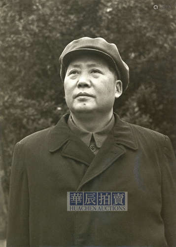 吕厚民等 1954-1964年 爱克发相纸精放毛主席肖像（8张）