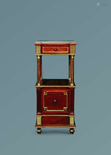 约1850年作 法国 路易十六风格 铜鎏金桃花芯木台桌