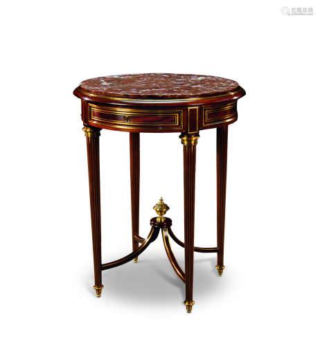 约1880年作 法国 路易十六风格 铜鎏金茶桌