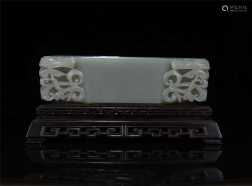 MAGNIFICENT CHINESE NEPHRITE JADE BRUSH WASHER