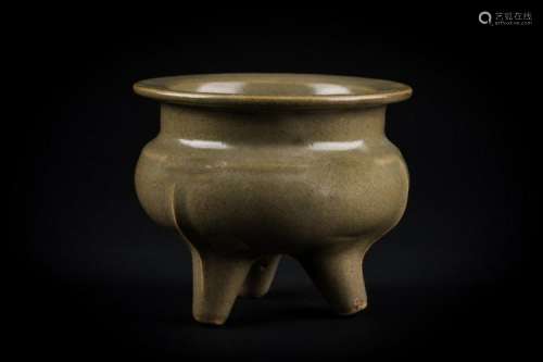 Chinese Art A tripod celadon glazed pottery censer China, 20th century