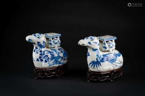 Chinese Art A pair of blue and white porcelain censer holders in the shape of mythological animals China, Qing dynasty, 18th century
