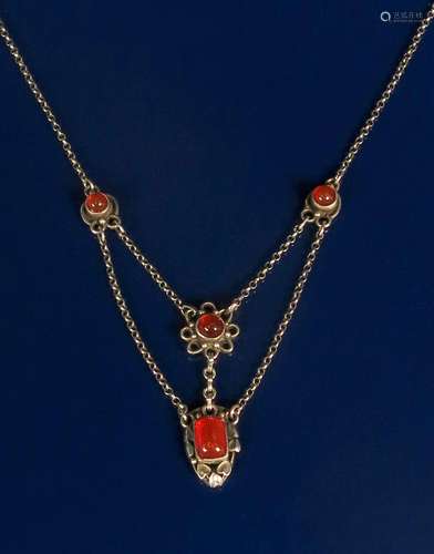 A Birmingham school silver and carnelian necklace