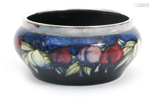 'Wisteria' a Moorcroft Pottery bowl designed by William Moorcroft