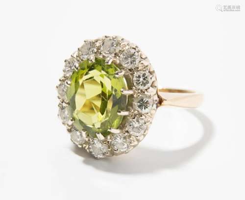 Peridot-Brillant-Ring