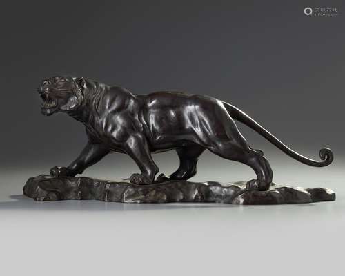 A Japanese bronze figure of a tiger