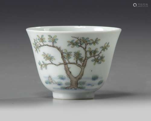 A Chinese famille verte 'month' cup