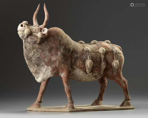 A Chinese painted pottery bull