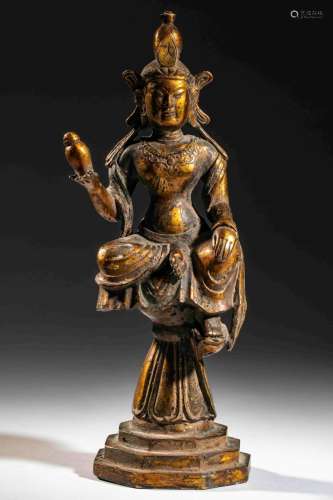 Buddha Lokeshvara kwan yin assis en délassement la...