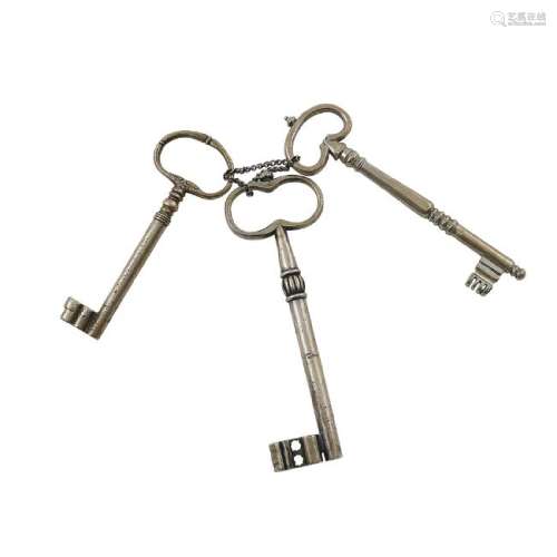 Three antique silver keys late 18th-early 19th century