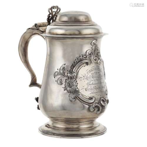 Silver tankard London, George II age, 1757 peso 842 gr.