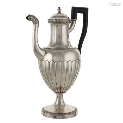 Silver coffee pot Belgium, 1814 - 1831 peso 929 gr.