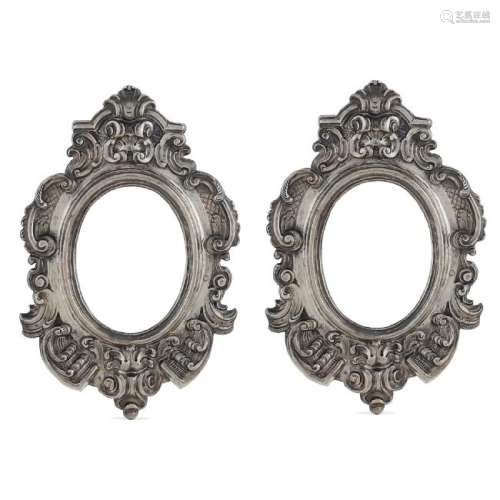 Pair of embossed silver frames Naples, 1770 peso 648