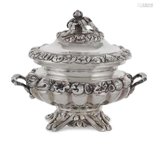 Two handled silver sugar bowl Naples, 19th century peso