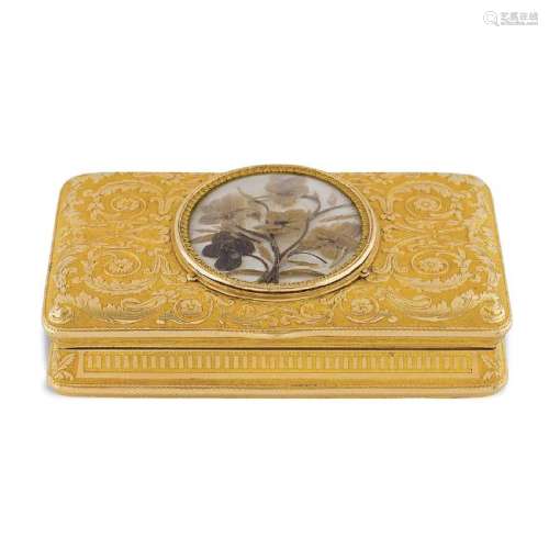 Gold snuff box Paris, 1819 - 1839 peso 63 gr.