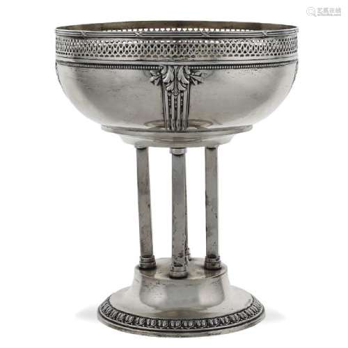 Circular silver stand Germany, early 19th century peso