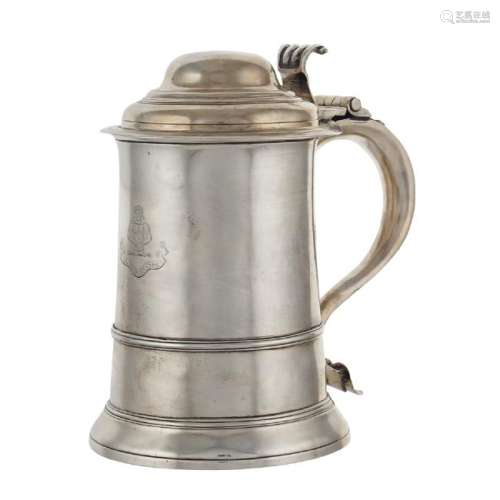 Silver tankard London, George II age, 1748 peso 746 gr.