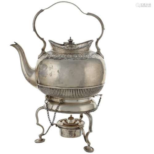 Silver tea kettle Sheffield, 1985 peso 1245 gr.