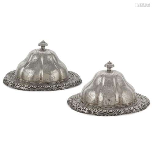 Pair of silver domes London, 1840 peso 4185 gr.