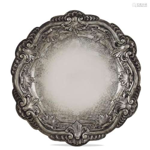 Circular silver tray Italy, early 20th century peso 530