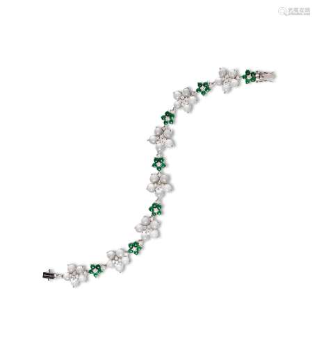 缅甸天然冰种翡翠及绿色翡翠配钻石手链