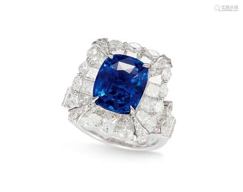 HERA GAO设计，5.59克拉天然皇家蓝蓝宝石配钻石戒指
