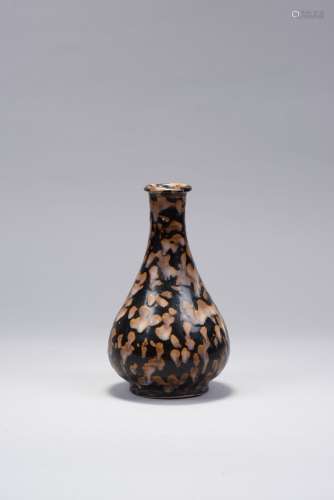 A Jizhou tortoiseshell glazed pear-shaped vase