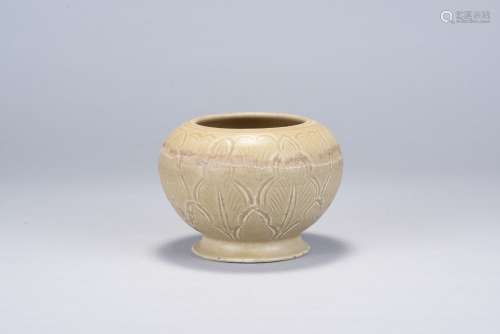 A carved 'Yue' ware waterpot