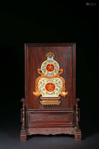 A famille rose 'daji' double-gourd panel hardwood table screen