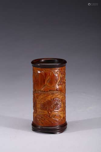 A carved bamboo 'scholars' brushpot