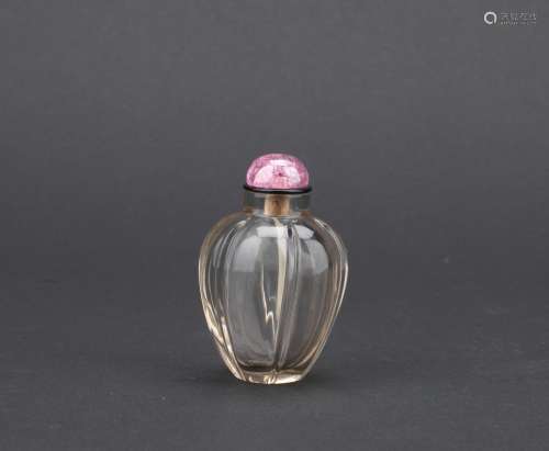 A smoky rock melon shaped snuff bottle