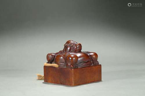 A large Imperial sandalwood 'mythical beast' seal