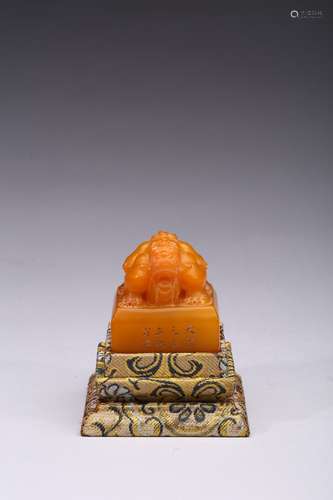 A shoushan stone lion seal