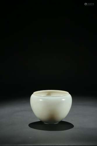 A Qingbai glazed egg-shell jar