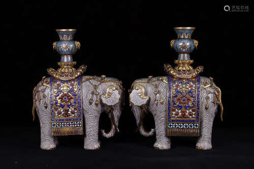 17-19TH CENTURY, A PAIR OF ELEPHANT DESIGN CLOISONNE FIGURES, QING DYNASTY