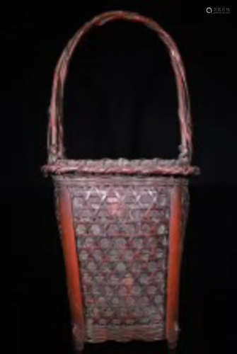 A QING DYNASTY BAMBOO BASKET