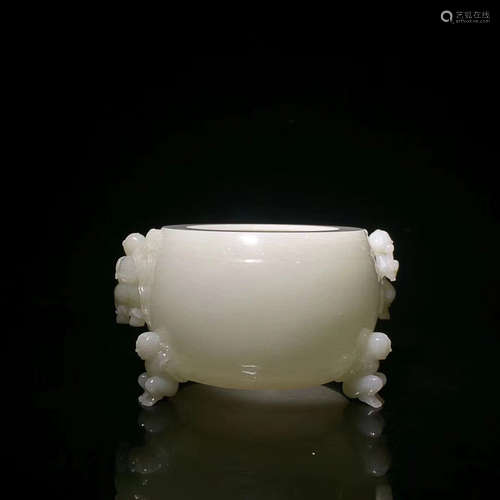 A QING DYNASTY HETIAN JADE WRITING BRUSH