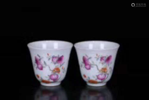 A PAIR OF QING DYNASTY ROYAL KILN CUP