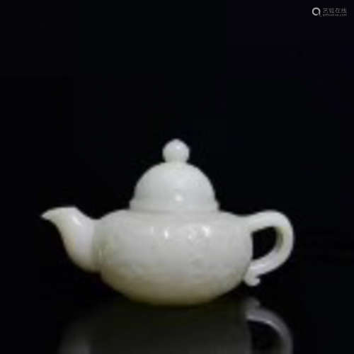 A HETIAN JADE FLOWERS DESGIN TEAPOT