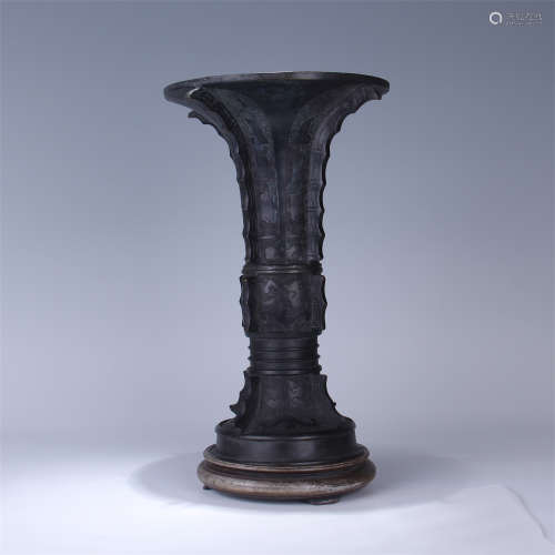 CHINESE BRONZE GU VASE