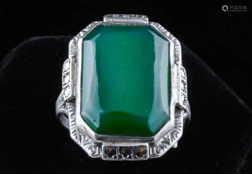Green gem silver ring
