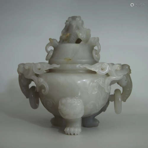 A HETIAN JADE CARVED BEAST SHAPED CENSER