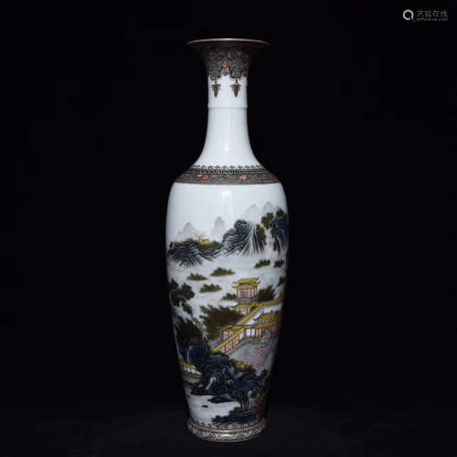 A FAMILLE-ROSE VASE WITH QIANLONG MARK